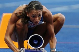 Skřivanová je opět halovou šampionkou v pětiboji a je třetí v českých tabulkách - Sport.cz