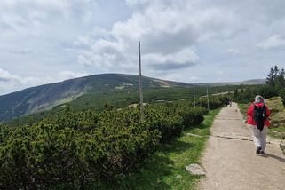 Lidské kolony v Krkonoších? Při plánování výletů více přemýšlejte, radí KRNAP - Novinky
