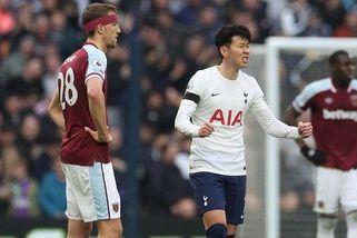 Tottenham - West Ham 3:1, West Ham se Součkem prohrál vyhrocené derby, fanoušci narušili zápas - Sport.cz