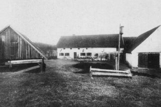 Hinterkaifeck: Na statku zřejmě nežili sami. Rodina to pochopila až příliš pozdě - Médium.cz