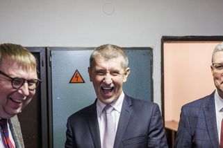 Jan Urban: Babišovřesky. Země digitálního žvástu, kde za vše můžou ti druzí