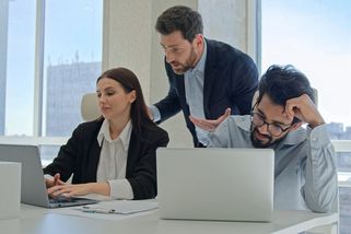 Traviči studní? Na koho si dát v zaměstnání pozor - Novinky