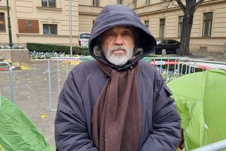 Hladovka před Úřadem vlády může skončit, vláda svým rozhodnutím přistoupila na kompromis - Novinky