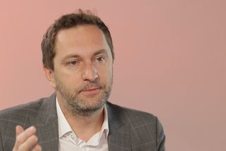 Ondráčka: Je třeba sejmout Babišovu vládu, opozici ale musíme kritizovat | Prostor X
