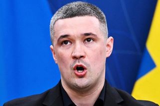 Válka generálů v Kyjevě: Kdo doopravdy stojí za pádem miláčka Ukrajinců?