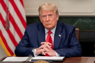 Zadrželi jsme Madura a jeho ženu, oznámil Trump