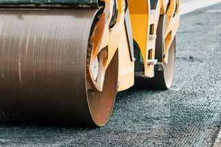 Řidiči elektromobilů by měli platit poplatek za ujetý kilometr, navrhují aktivisté - EnergoZrouti.cz