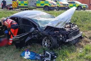 Řidič hondy nedal na Klatovsku přednost audi. Devatenáctiletá dívka utrpěla těžká zranění - Novinky