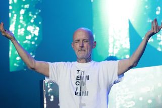 Moby roztančil Colours napříč generacemi. Na koncertu zazněly největší hity i pocta Bowiemu