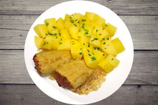 Pečené plněné papriky ve vlastní šťávě: Staročeský lahodný recept | Vaříme s Mozkem