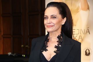Velký strach o Lucii Bílou. Zlatá slavice skončila kvůli vedrům v nemocnici