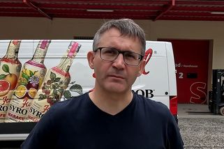 Odešel z korporátu a začal vyrábět bezové sirupy. Prodává je po celém Česku - Seznam Zprávy