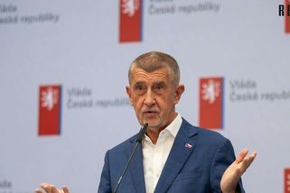 Babiš stále nestrávil ostudu v Ankaře. Spřádá teorie spiknutí a vyhlásil válku Ústavnímu soudu