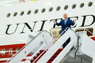 Ježíš, papež, král... Trump znovu ukazuje svou “veli...