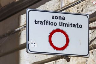 Italská stopka dieselům: Sever země zakazuje vjezd milionům aut, včetně populární octavie!