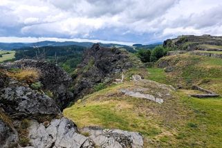 Zlatá stezka Zemí hradů je splněný sen poutníka samotáře - Médium.cz
