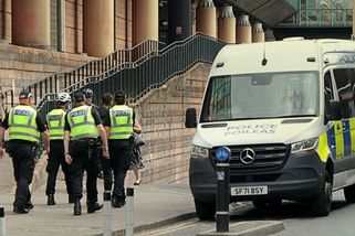 Skotský policista spáchal sebevraždu kvůli obvinění ze znásilnění. Pak našli dalších osm jeho obětí - Novinky