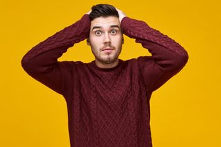 Martin (46): Žárlivá manželka mě nečekaně přepadla na teambuildingu. Jako záminku si vymyslela zapomenutou nabíječku