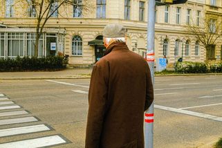 Chceme žít co nejdéle, ale život v pokročilém věku si představit neumíme - Médium.cz