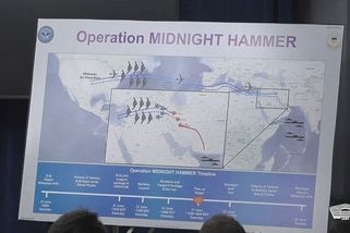 Půlnoční kladivo. Američané popsali, jak probíhal úder na Írán - Novinky