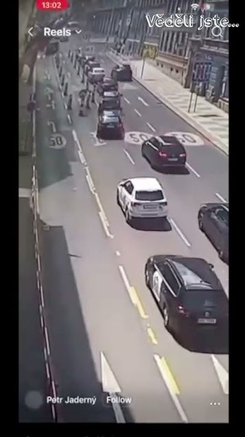 ŠOKUJÍCÍ ZÁBĚRY: Filip Turek sestřelil sanitku?!