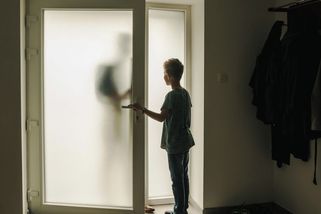 Aby neodešly s cizím člověkem hledat štěně: Praktický návod, jak naučit děti bezpečnému chování