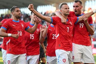 Česko - S. Makedonie 2:1, Úspěšná generálka na Euro. O české výhře rozhodl v samém závěru z penalty Barák - Sport.cz