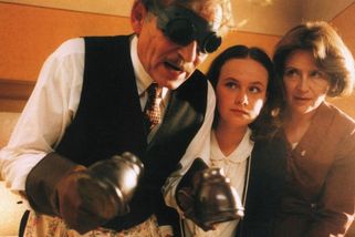 Slavné české filmy jsou plné chyb. Od historických nepřesností až po odfláknuté záběry - Médium.cz