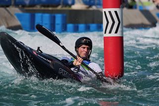 Zlatá tečka! Přindiš po dramatické bitvě slaví titul mistra světa - Sport.cz