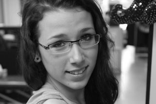 Fotku jejího znásilnění sdílela celá škola. Rehtaeh spáchala sebevraždu, viníci vyvázli bez trestu - Médium.cz