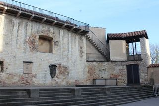 Shakespearovské slavnosti: Moderní výsměch Shakespearovi, který nestojí ani za vstupné - Médium.cz