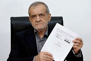 Bez raket bychom dopadli jako Gaza. Íránský prezident odmítá jednat o balistickém programu - Novinky