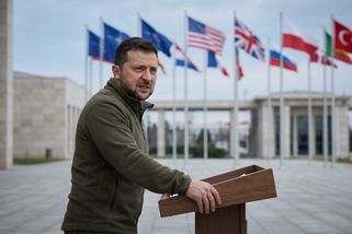 „Prosím, pomozte nám." Zelenskyj v Ankaře naléhá na NATO kvůli protivzdušné obraně