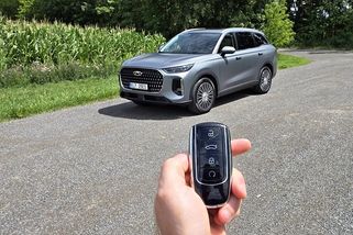 Čínské plug-in hybridy ovládly třetinu evropského trhu. Brusel může odpovědět dalšími cly