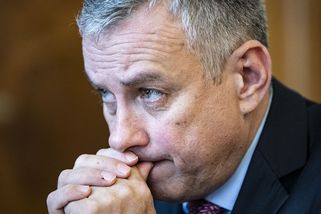 Nemůžeme chudým vypnout elektřinu, říká Síkela. Chce pro ně speciální tarif - Seznam Zprávy