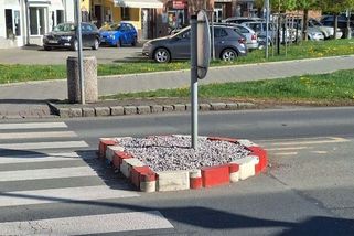 Věčné provizorium. Z plastového „lega“ na ulicích se stává standard - Seznam Zprávy