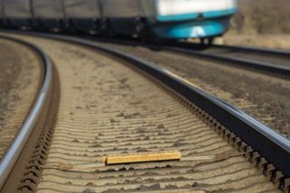 railtarget.cz/technologie-a-infrastruktura/z-prahy-do-milovic-skoro-rychlosti-svetla-vlaky-ted-ochrani-etcs-12446.html