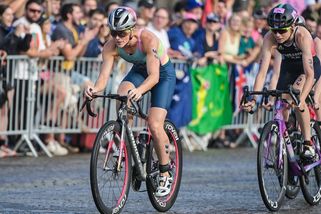Jediná olympijská vítězka z Baham Duffyová ukončila triatlonovou kariéru - Sport.cz