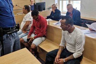 Chtěli si „zarobiť“. Krádeží kabelů způsobili kolaps na železnici, soud je poslal za mříže - Novinky