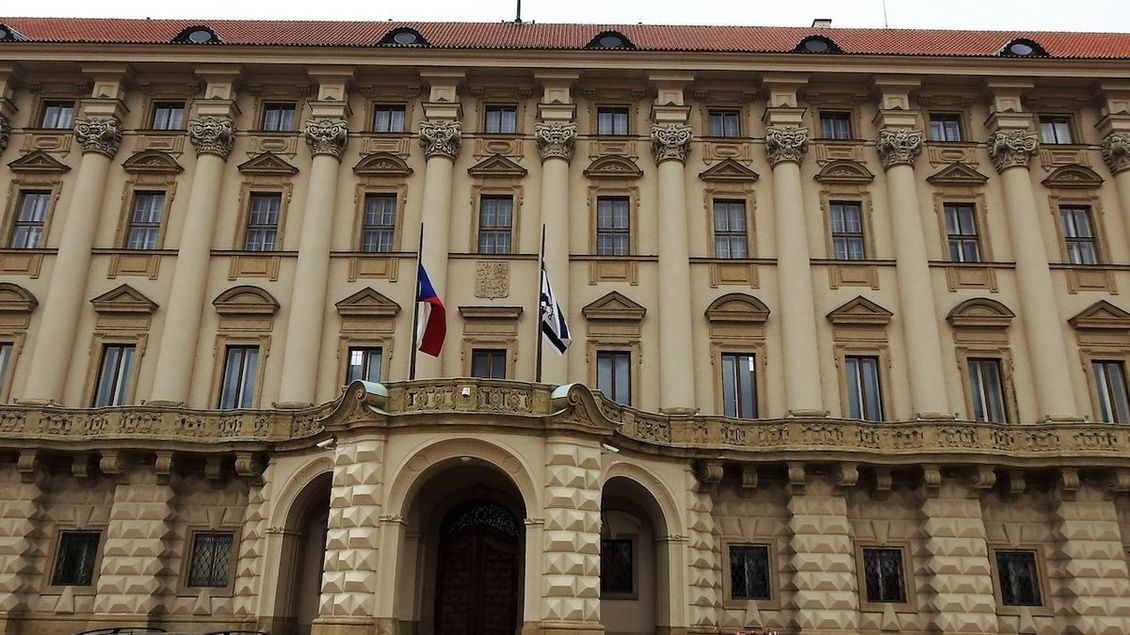 Na ministerstvu zahraničí odhalili krtka, který předával tajné informace ruské rozvědce - Novinky