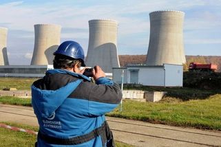 Na Slovensku začalo zavážení paliva do nového bloku elektrárny Mochovce - Novinky