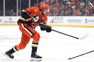 NHL | Švéd z Anaheimu se stal nejlépe placeným hráčem NHL - Sport.cz
