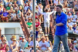 ‚Nepřijel jsem provokovat.‘ Macinka se omluvil za nezamýšlenou reklamu festivalu ve Strážnici