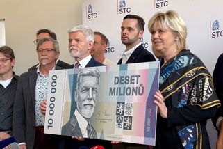 Prezident Pavel se objevil na desetimilionové bankovce - Novinky