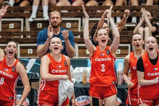Velká úleva. Češky na MS v Brně poprvé vyhrály - Sport.cz