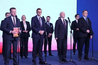 Morawiecki v souvislosti s rozkolem ve straně odstoupil z čela frakce ECR - Seznam Zprávy