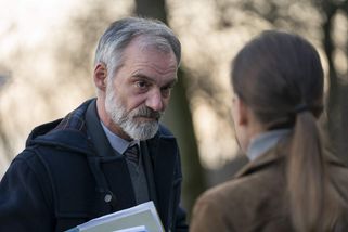 Docent: Stovky žvýkaček, těhotenství, omyl a dávný slib