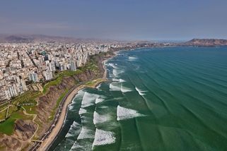 Zima do Peru prakticky nedorazila. Lima zažívá letní počasí - Novinky