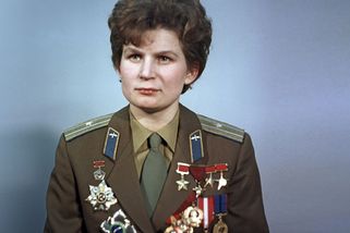 Valentina Těreškovová: První žena ve vesmíru prožila tři dny pekla. O detailech se 30 let nemluvilo - Médium.cz