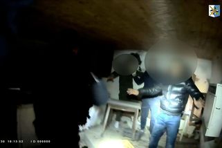 Jeden ve skříni, další tři za mrazákem. Ostravští zloději byli dopadeni poté, co se vrátili na místo činu - Novinky